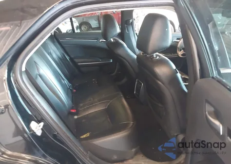 2019 Chrysler 300 Touring L из США, поврежденный, VIN 2C3CCAAG0KH517324